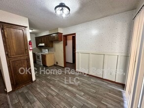 7111 NW 30th Terrace in Bethany, OK - Building Photo - Building Photo