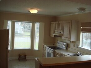 103 Duchess Ln in Chapel Hill, NC - Building Photo - Building Photo