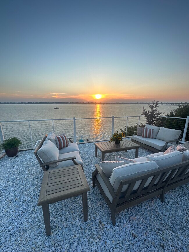 45 White Ave Rentals in Riverside, RI