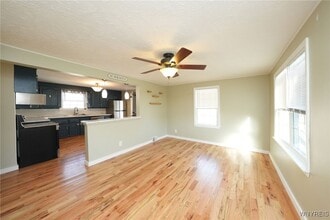 3730 Mayle Ct in Niagara Falls, NY - Building Photo - Building Photo