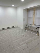 916 Ridge Ave, Unit 3 in Darby, PA - Foto de edificio - Building Photo