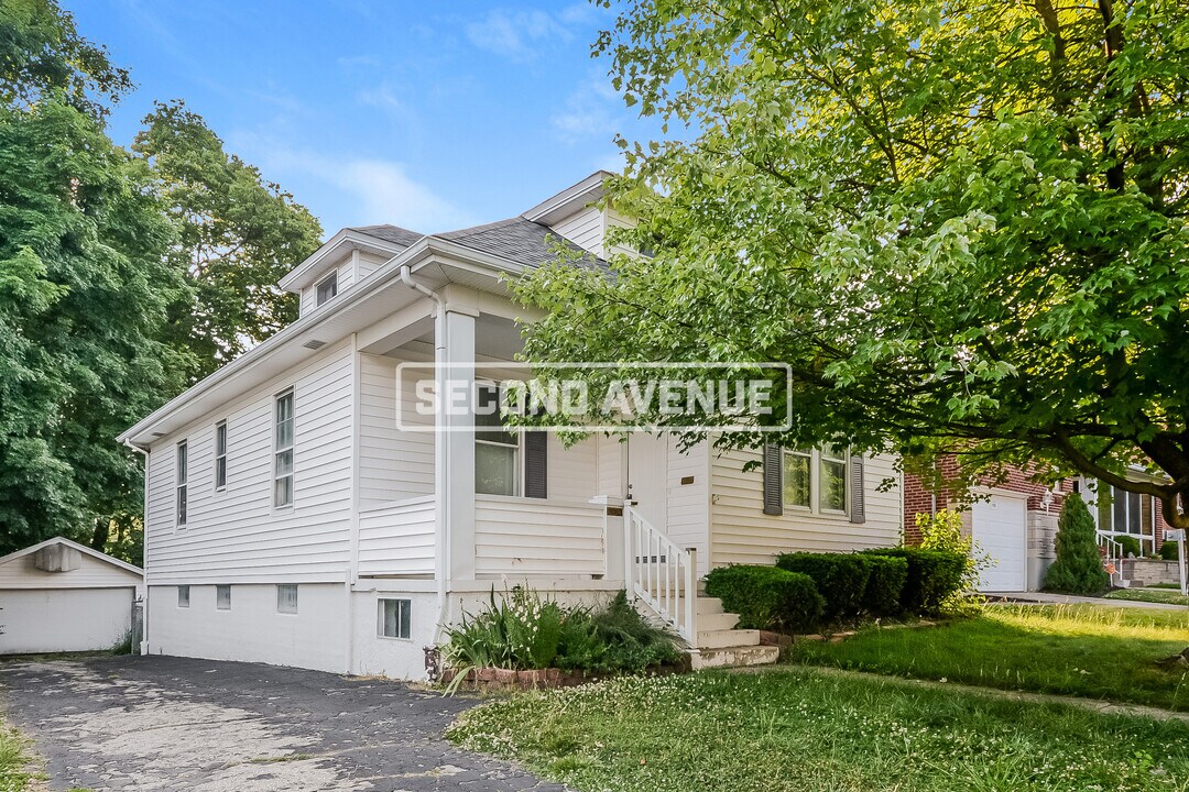 3983 Lovell Ave in Cheviot, OH - Building Photo