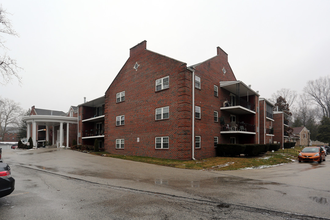 Sheldrake Apartments in Wayne, PA - Foto de edificio