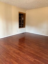 501 N McNair St in Maxton, NC - Building Photo - Building Photo