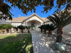 2609 Tradition Way in Modesto, CA - Building Photo - Building Photo