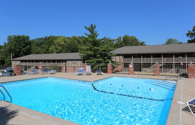 Stadium Apartments in Columbia, MO - Building Photo - Building Photo
