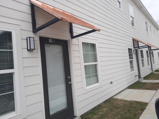 4927 William Arnold Rd, Unit 104 in Memphis, TN - Foto de edificio - Building Photo