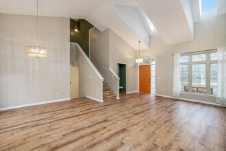 5660 Versailles Ave in Ann Arbor, MI - Building Photo - Building Photo