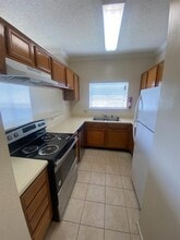 7900 Bissonnet St in Houston, TX - Building Photo - Building Photo
