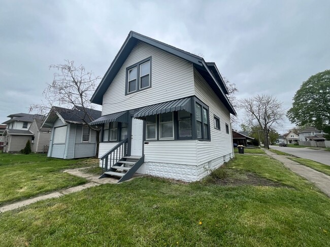 property at 2945 Smith St