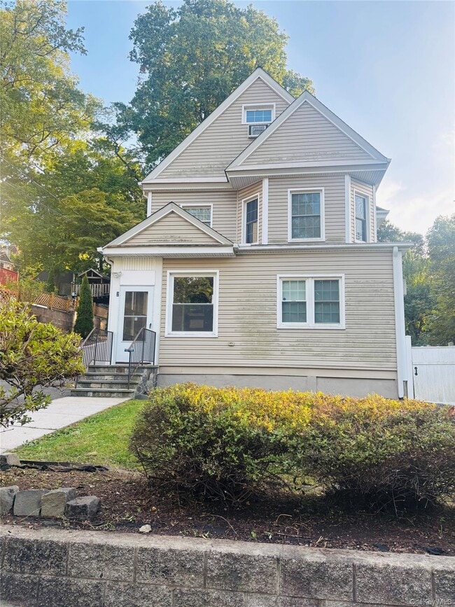 property at 2 Arthur St
