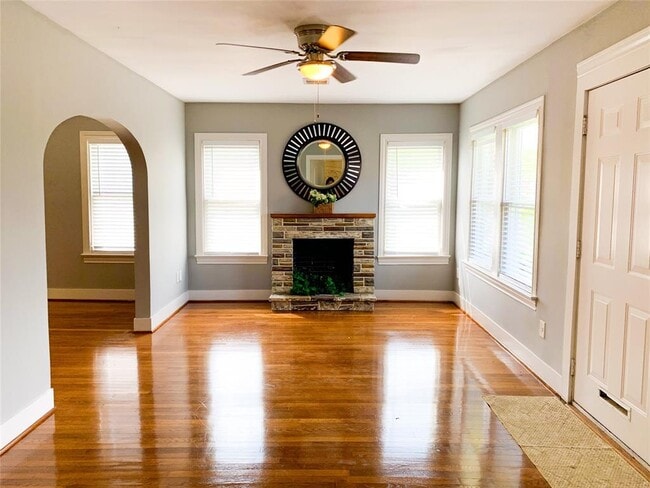 2204 Barbee St in Houston, TX - Building Photo - Building Photo
