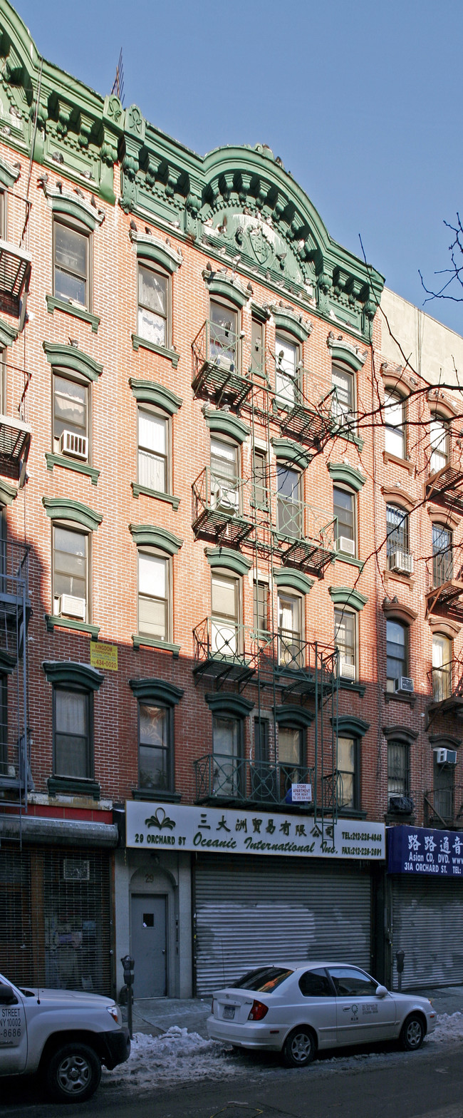 28 Allen St in New York, NY - Foto de edificio - Building Photo