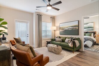 Treesort Luxury Living in Gainesville, GA - Building Photo - Building Photo
