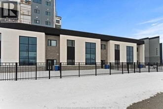 4300 Laurier Pkwy in Lasalle, ON - Building Photo - Building Photo