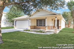 129 Weeping Willow in Cibolo, TX - Foto de edificio