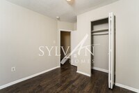 1925 Grinnalds Ave photo'