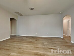 20017 Woodrow Wilson St in Manor, TX - Building Photo - Building Photo