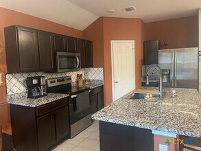 136 Ragnar Dr in Jarrell, TX - Building Photo - Building Photo