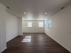 3495 Stardust St in Richland, WA - Building Photo - Building Photo