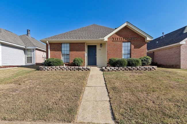 property at 616 Sheila Blvd