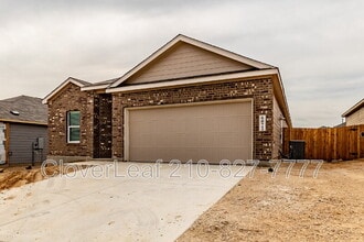 6072 Companion Rd in Bulverde, TX - Building Photo - Building Photo