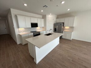 17709 W Turquoise Ave in Glendale, AZ - Building Photo - Building Photo