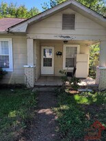 912 W Scott Ave in Knoxville, TN - Building Photo