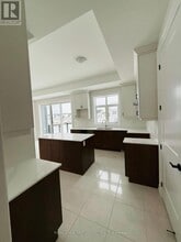 12 Herbert Ave in Oro-Medonte, ON - Building Photo - Building Photo