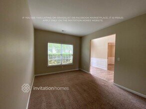 4968 Locherby Dr in Fairburn, GA - Foto de edificio - Building Photo
