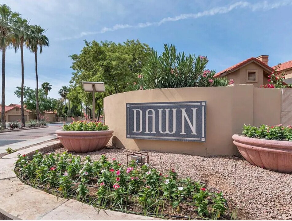 852 N Terrace Rd in Chandler, AZ - Building Photo