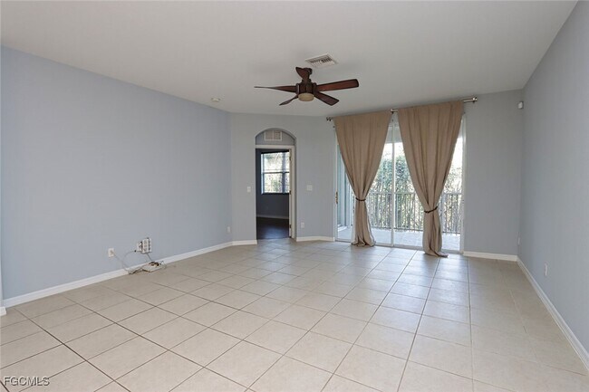 14961 Reflection Key Cir in Ft. Myers, FL - Foto de edificio - Building Photo