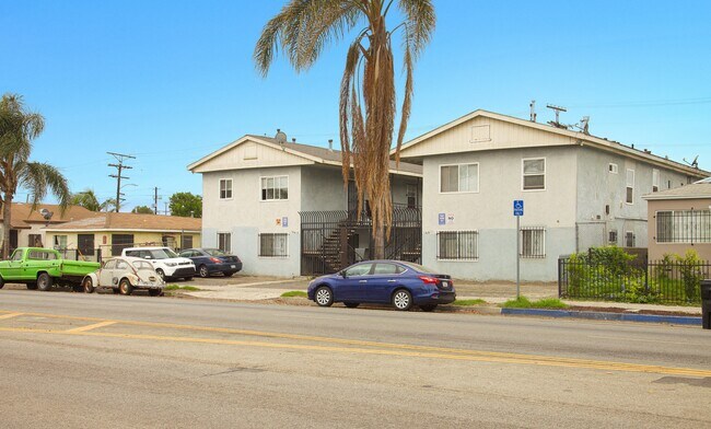 10611-13 S Central in Los Angeles, CA - Building Photo - Building Photo