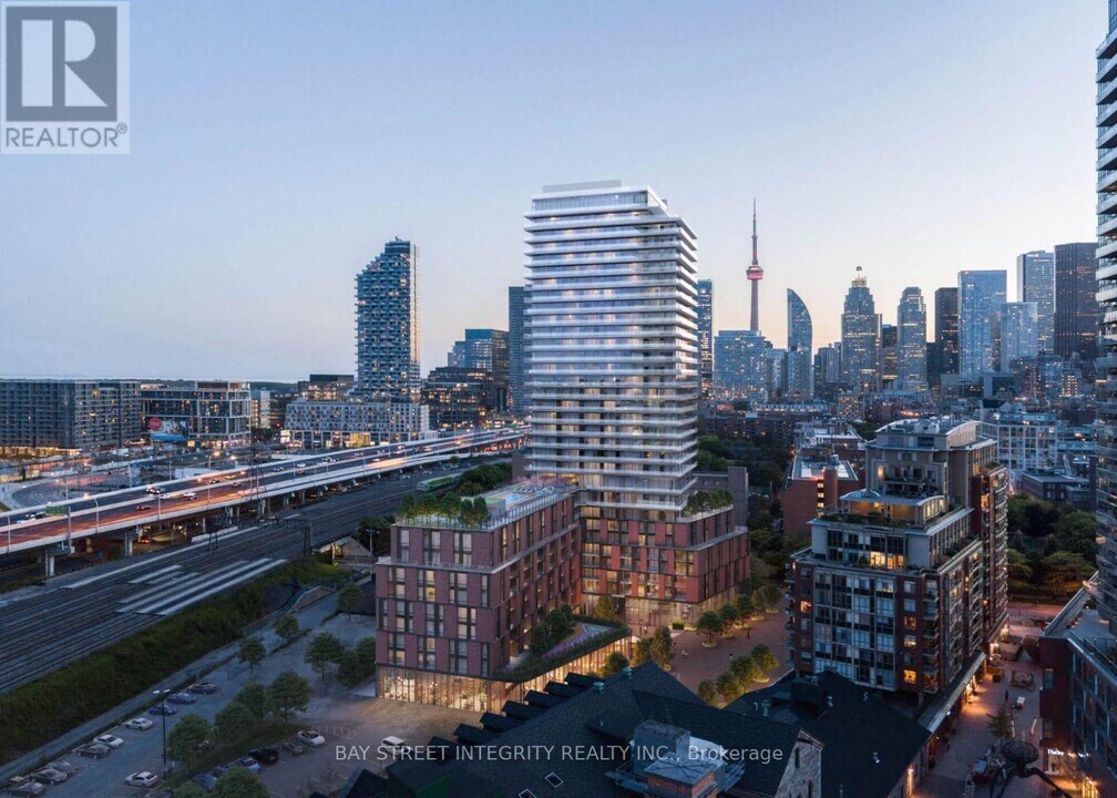 35 Parliament St in Toronto, ON - Building Photo