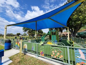 2269 NW 52nd Ct in Fort Lauderdale, FL - Building Photo - Building Photo