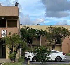 40 NW 87th Ave in Miami, FL - Building Photo - Building Photo