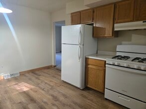 608 Deerpath Dr in Lindenhurst, IL - Building Photo - Building Photo