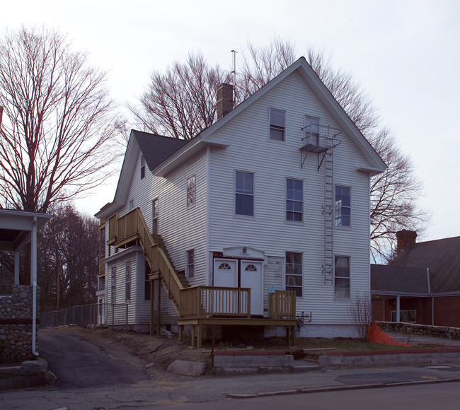 44 Winthrop St in Taunton, MA - Building Photo - Building Photo