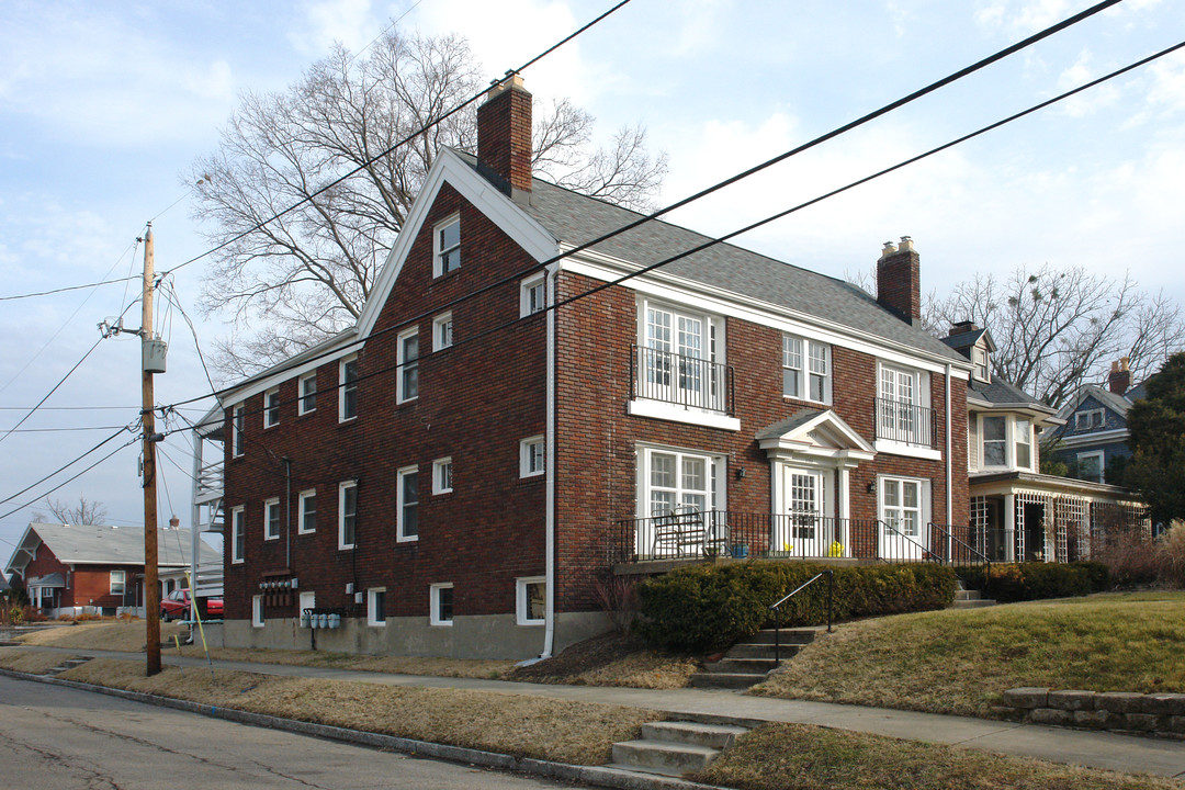 2733 Field Ave in Louisville, KY - Foto de edificio