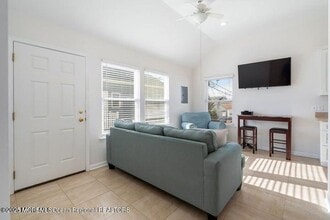 109 W Pompano Way in Lavallette, NJ - Building Photo - Building Photo