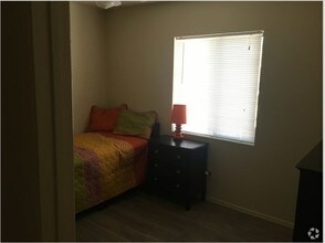 1821-1827 S Jefferson Ave in Tucson, AZ - Foto de edificio - Interior Photo