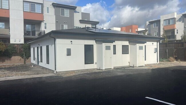 Grand at SoHay (Dixon FKA Foothill Townhomes) in Hayward, CA - Building Photo - Building Photo