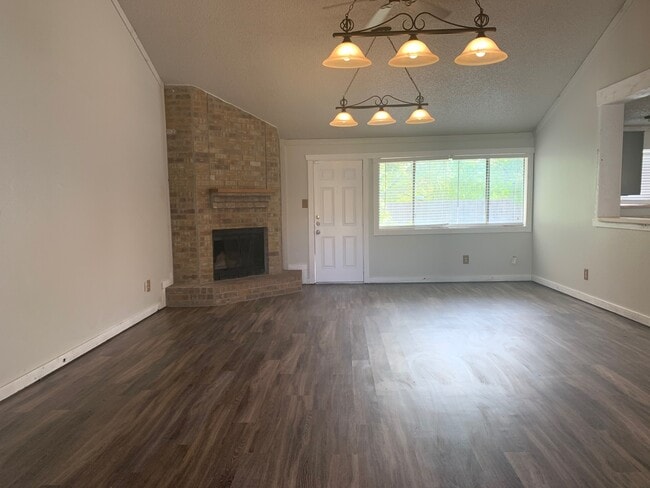 6283 Woodstream Trail in Fort Worth, TX - Building Photo - Building Photo