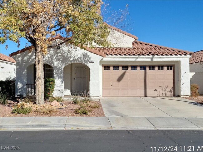 1844 Vista Pointe Ave in Henderson, NV - Building Photo - Building Photo