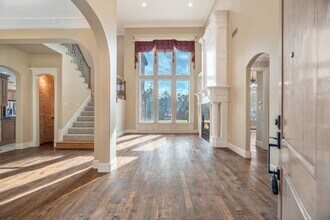 3229 Fannin Ln in Grapevine, TX - Foto de edificio - Building Photo