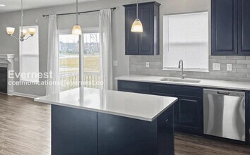 6227 Kemp St in Westerville, OH - Building Photo - Building Photo