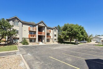 8457 S Reed St in Littleton, CO - Building Photo - Building Photo