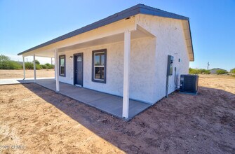 3485 W Paraiso Dr in Eloy, AZ - Building Photo - Building Photo