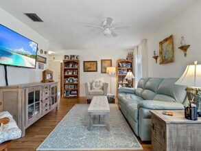 1624 Whitehead Dr in Sarasota, FL - Building Photo - Building Photo