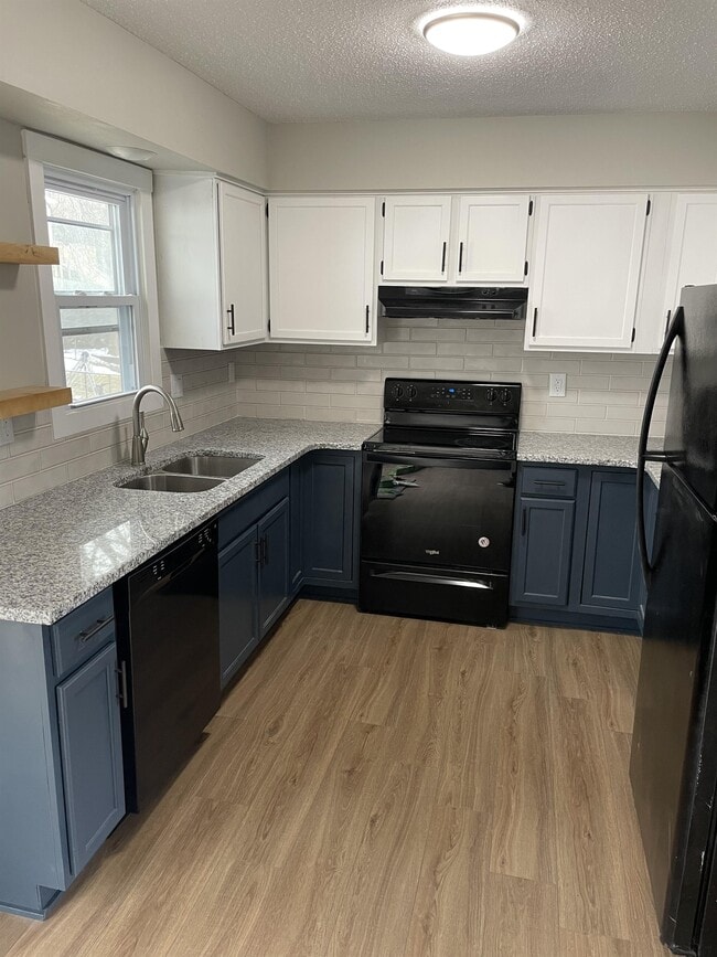 property at 817 SE Hackley Ave